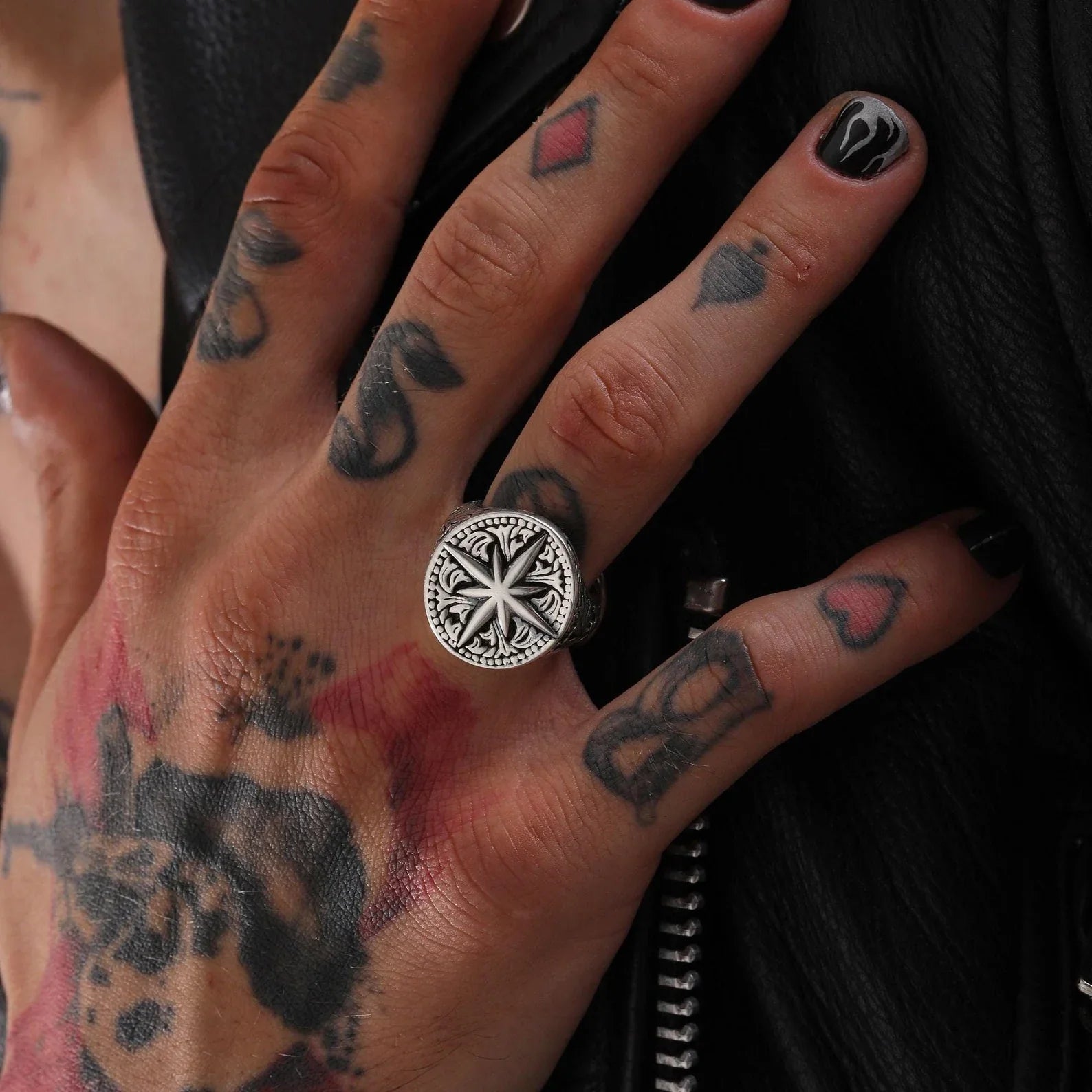 A high-quality sterling silver ring inspired by maritime navigation and the timeless North Star symbol, handcrafted with precision to reflect strength, clarity, and personal purpose. This statement piece offers elegance and adventure, making it an ideal accessory for sailors, travelers, or anyone who values meaningful jewelry.