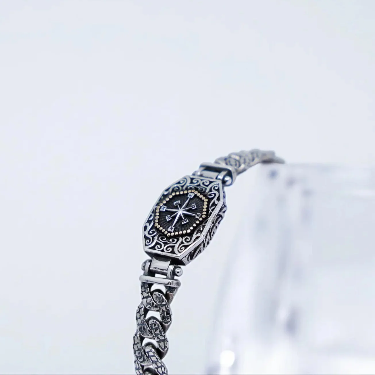 Handmade sterling silver compass bracelet for men with bold oxidized chain and Viking-inspired detailing. This unique nautical jewelry piece symbolizes guidance, protection, and strength, featuring a compass symbol at the center. Perfect as a gift for him, this solid silver bracelet blends Norse mythology and modern style for everyday wear.