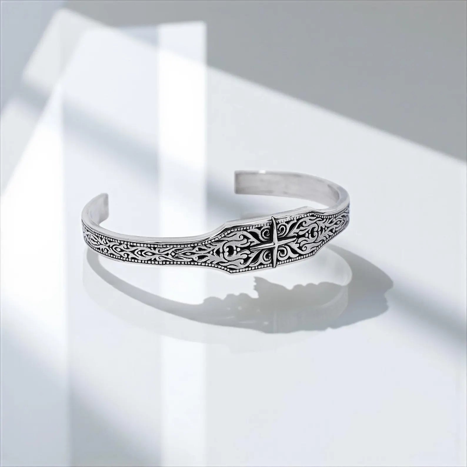 Handcrafted sterling silver bracelet for men featuring intricate nautical compass designs. Adjustable cuff style offers both comfort and bold character. Perfect gift for adventurers, sailors, and sea lovers. Ideal for Google SEO, Pinterest travel-inspired boards, and Shopify nautical jewelry pages.