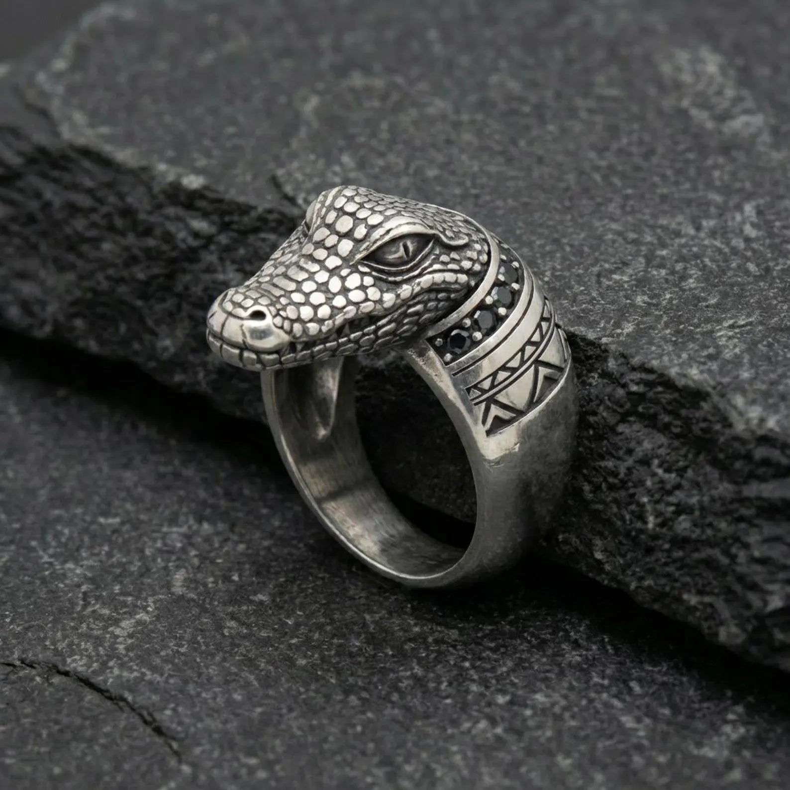 Crocodile Ring