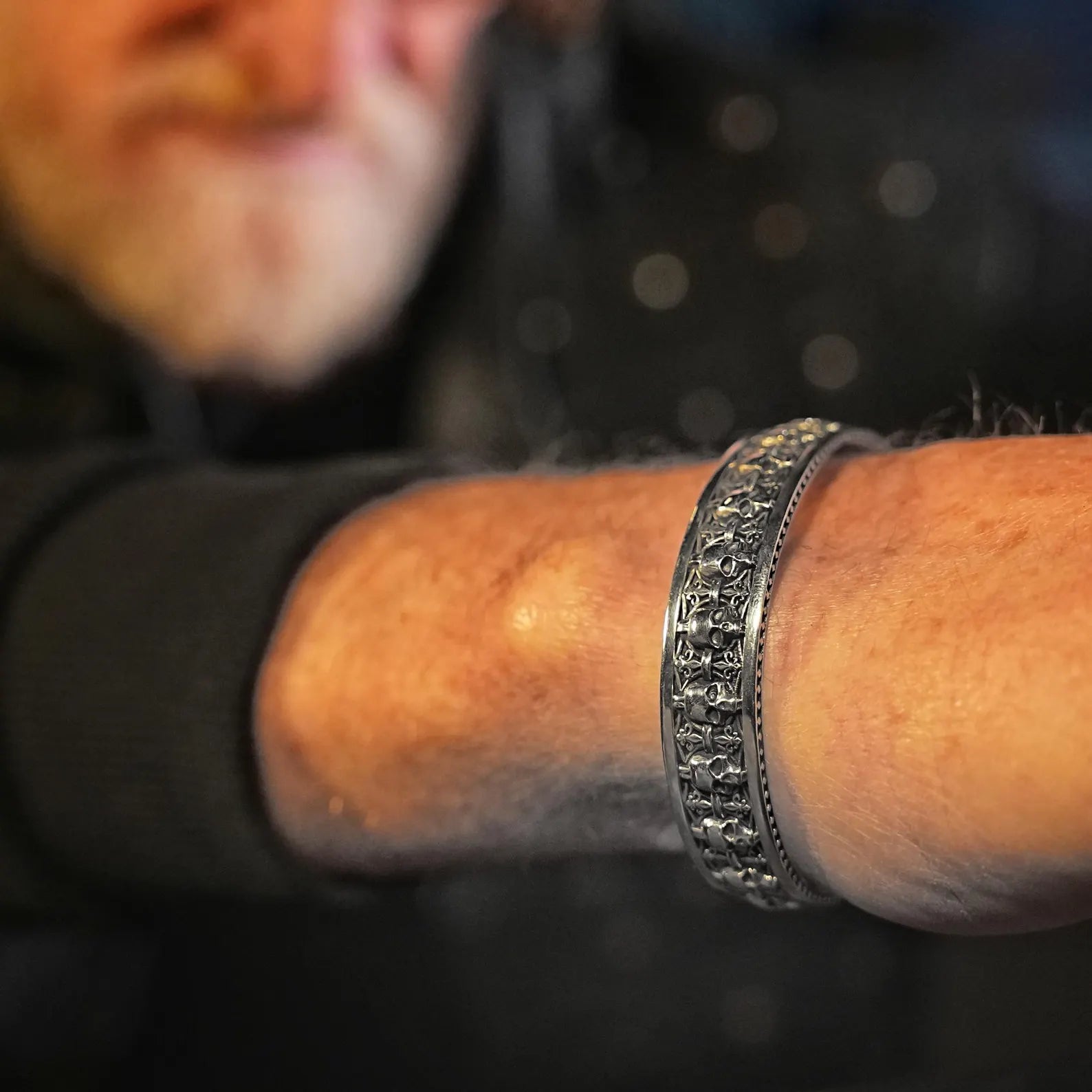 Detailed shot highlighting the engraving option for this gothic silver skull cuff bracelet, allowing you to add a name, date, or special symbol. Create a personalized, engraved keepsake that reflects both your loved one’s unique style and a touch of personal sentiment—a truly meaningful accessory for any man who embraces bold fashion.