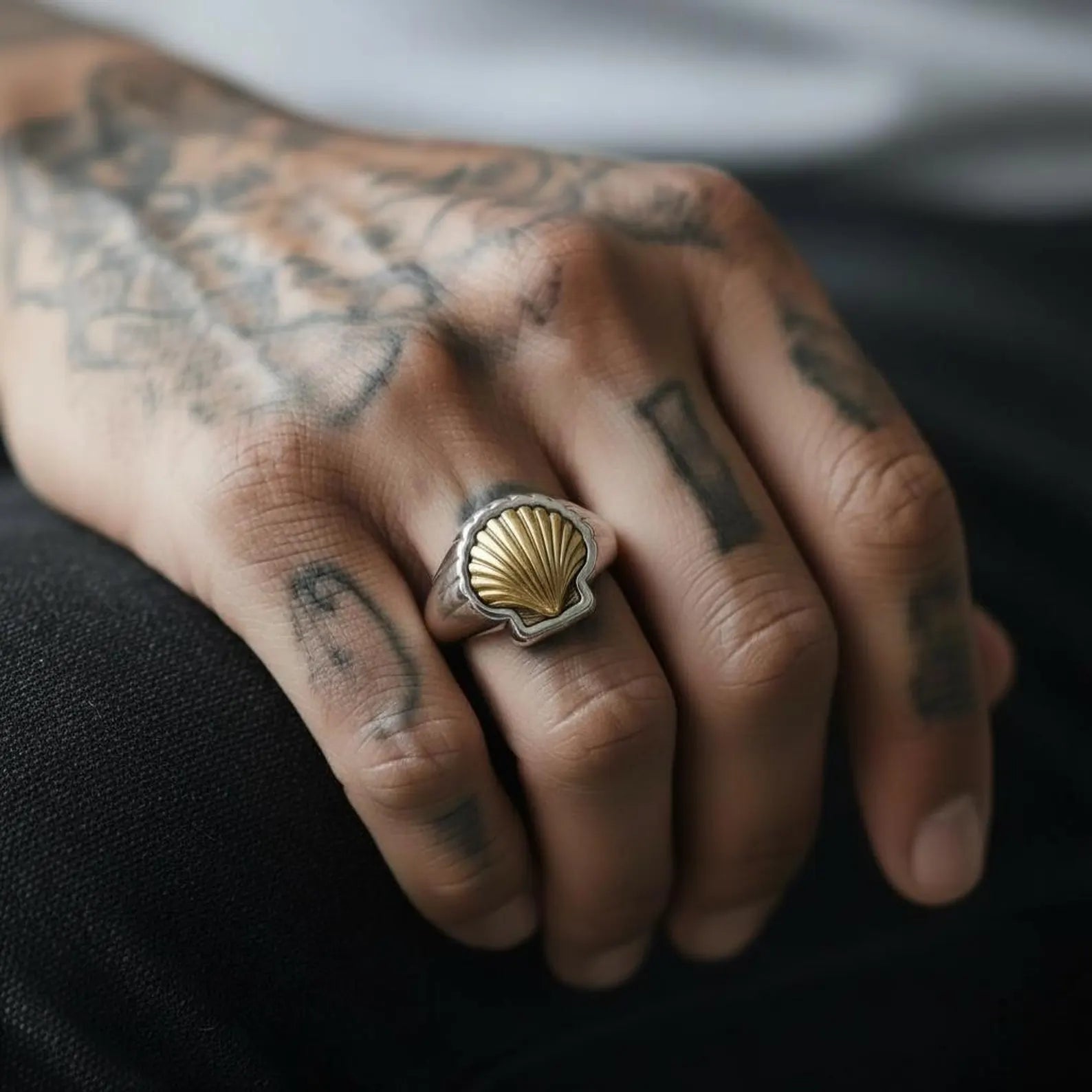 Ocean lover gift seashell signet ring in sterling silver with refined gold accent, timeless nautical jewelry design