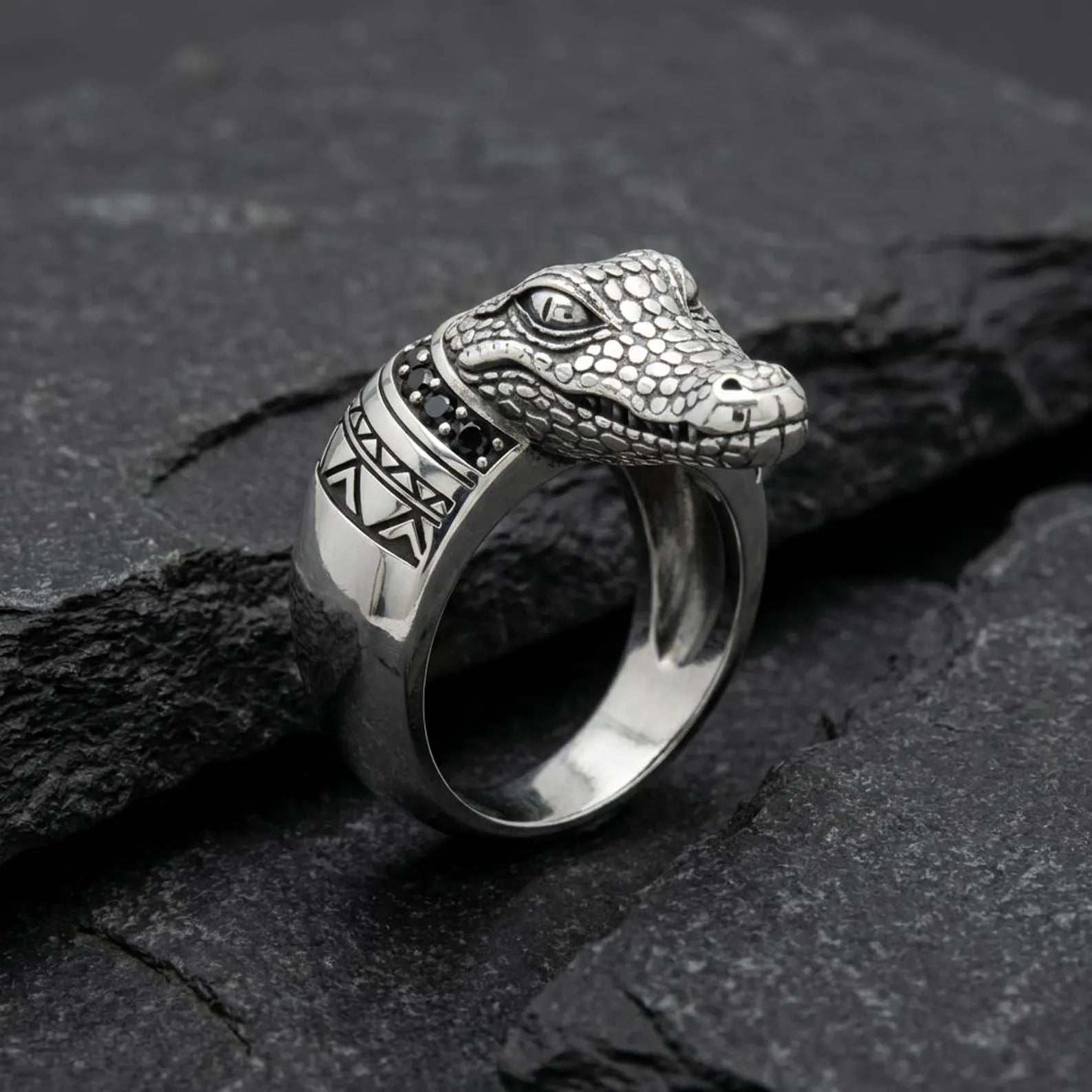 Crocodile Ring