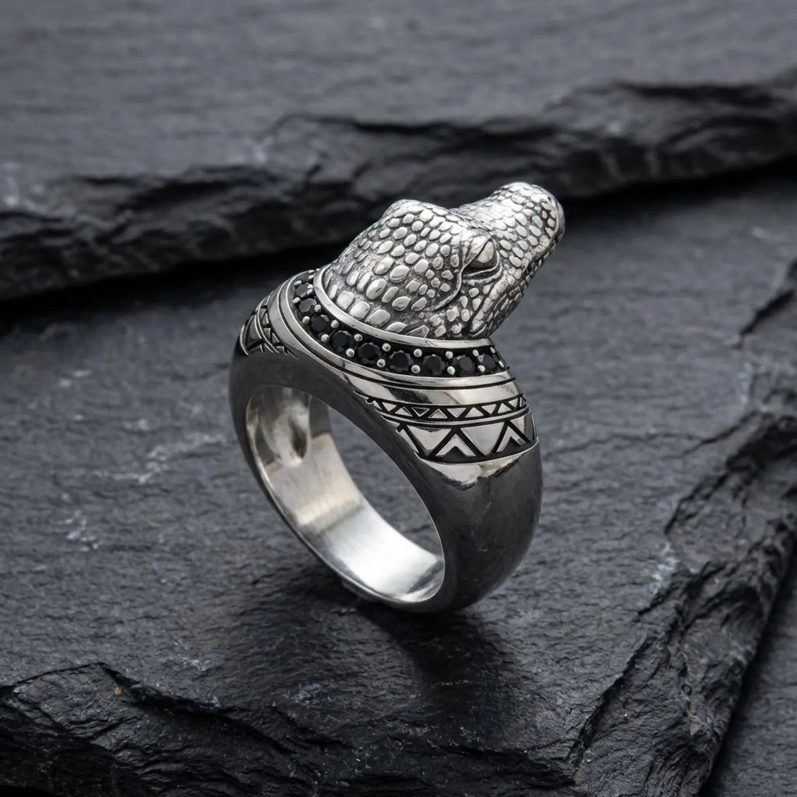 Crocodile Ring