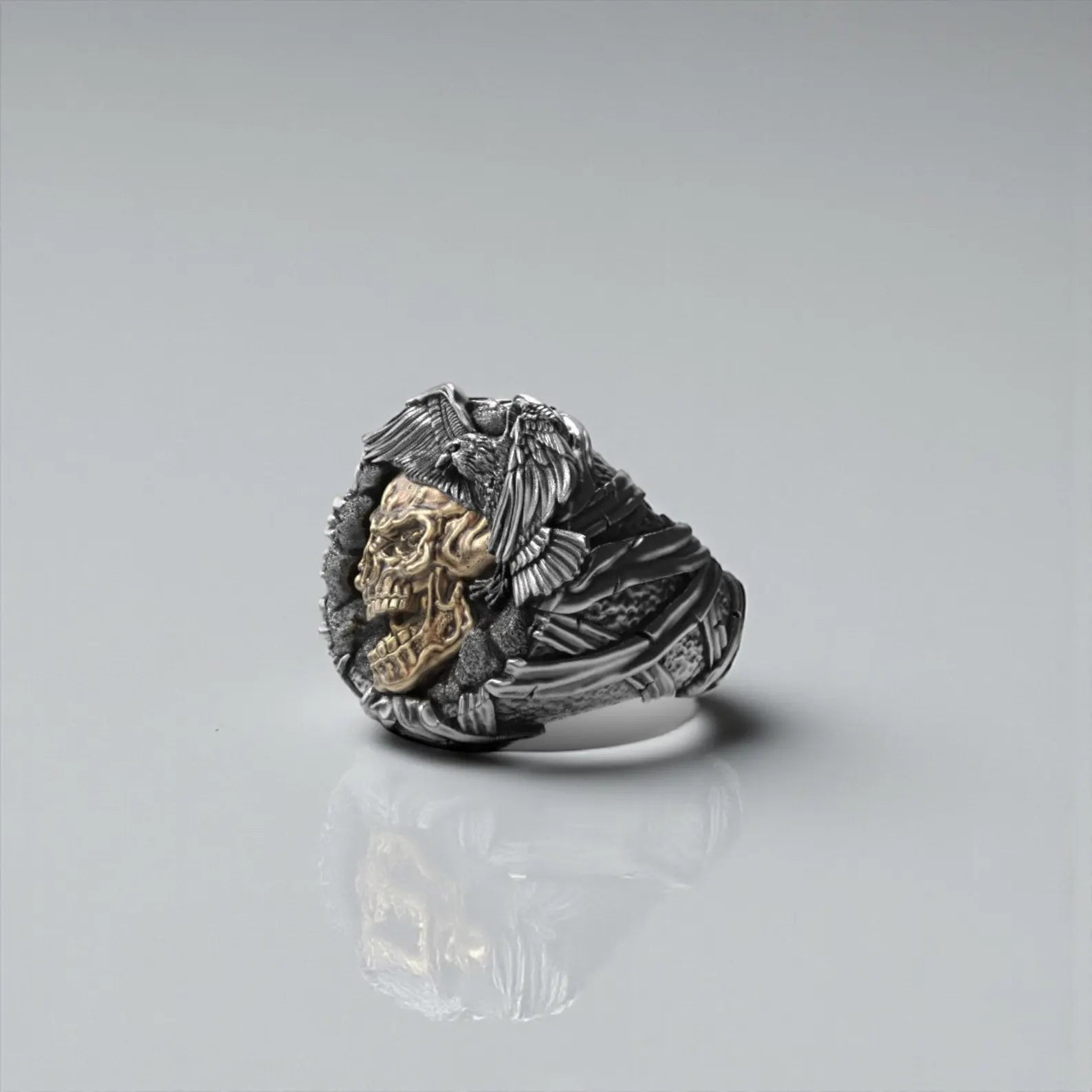Handcrafted Memento Mori skull and eagle ring symbolizing death, freedom, and the soul’s rise beyond limits through powerful gothic symbolism.